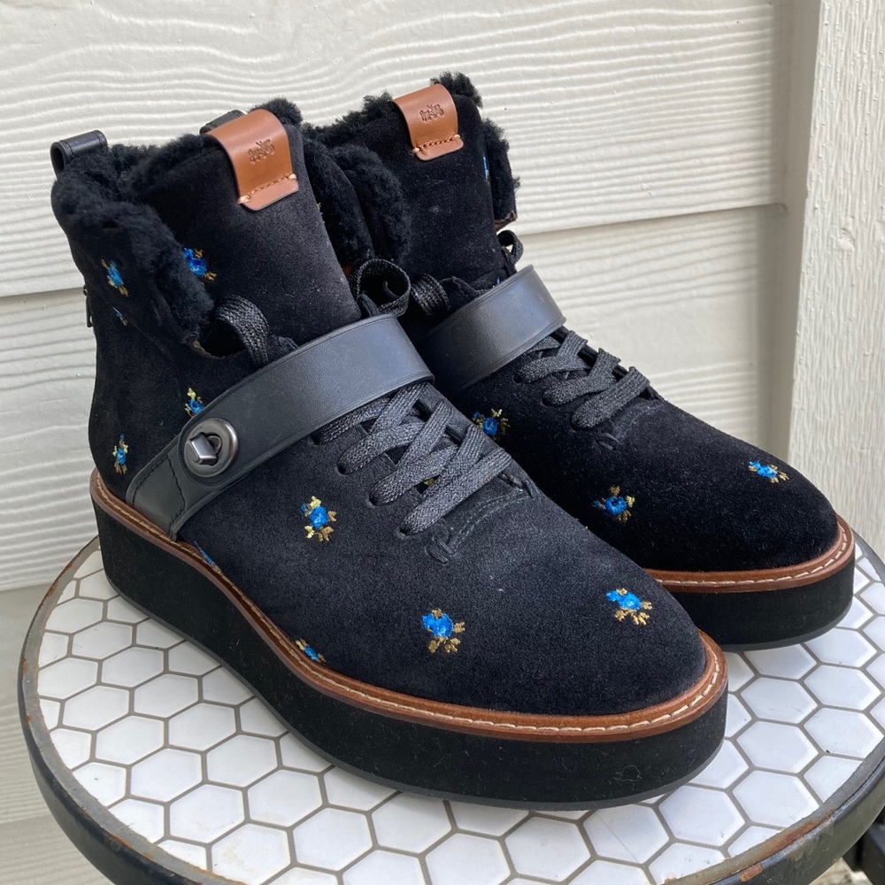 COACH Urban Hiker Boots Black Prairie Leather
